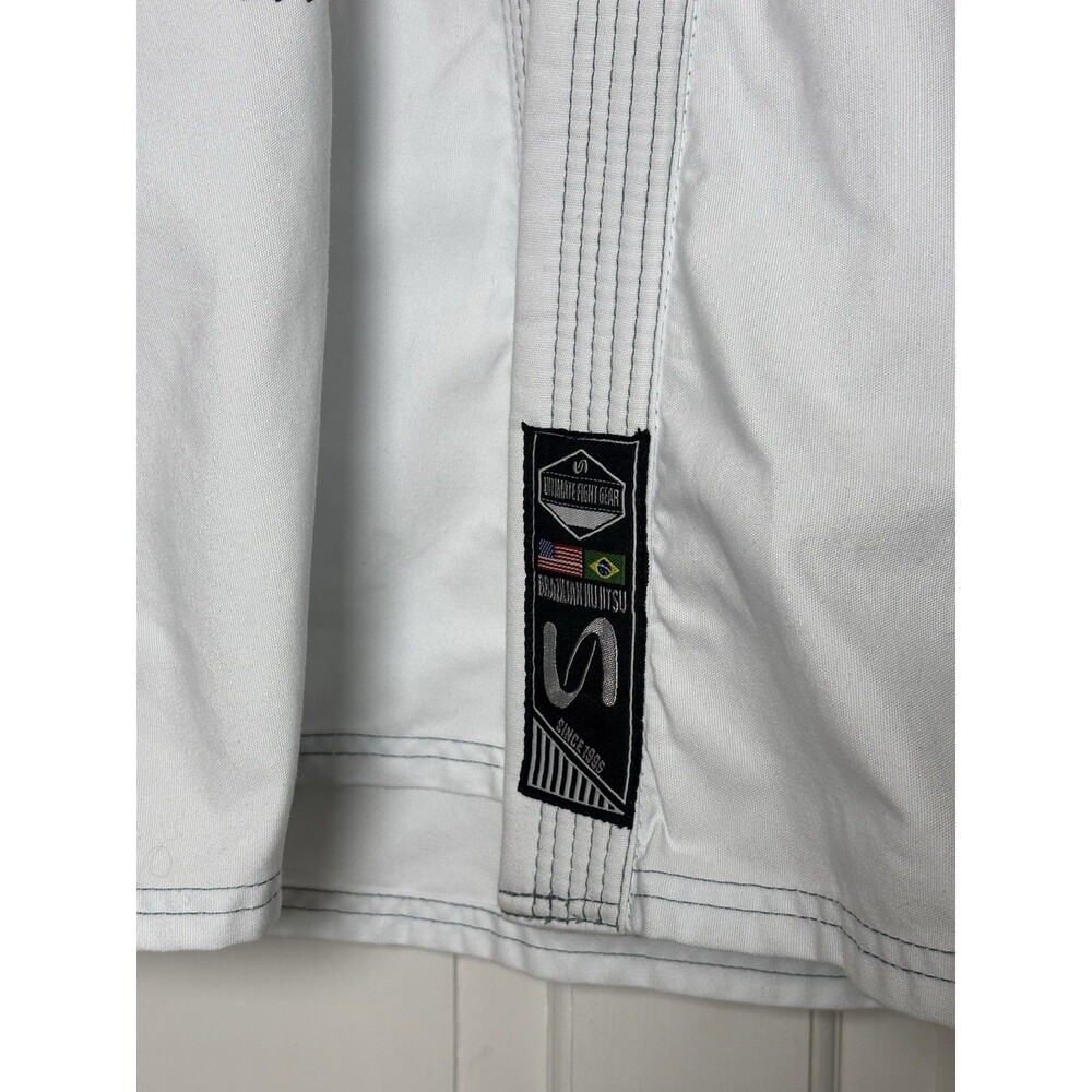 Ultimate Jiu-Jitsu Ultimate Fight Gear White w/Pink Flowers Jacket Size A0 - Picture 7 of 7